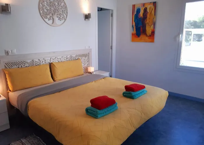 House In The Center Of Albir, 2 Min Walk From The Beach